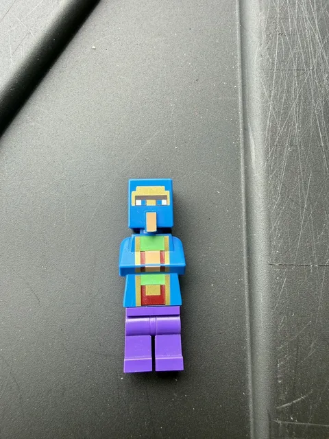 New Lego Minecraft Wandering Trader Minifigure Villager Emerald Blue 21167  Y2