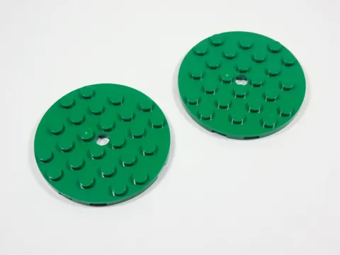 LEGO Lot of 2 Green 6x6 Round Plates S6