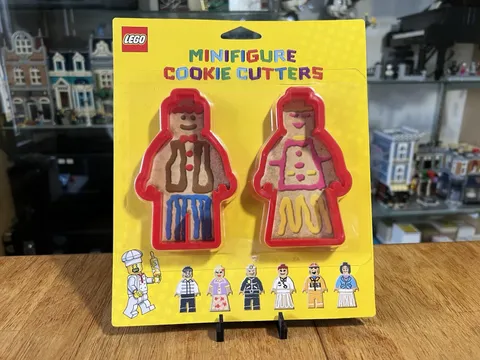 NEW LEGO 5” Minifigure Cookie Cutters Set 852524 LEGO Baking Kitchen Accessory
