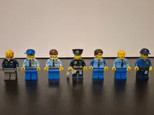Lego City Minifigures, Police Lot Of 7 With Some Accessories
