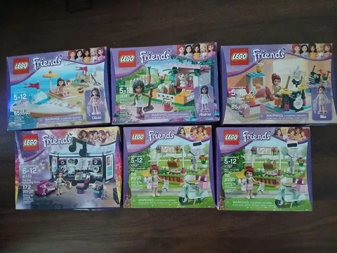 Lego Friends Lot of 14 (see desciption)