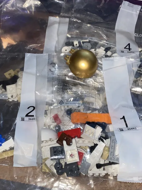 LEGO CREATOR: 3 In 1 Space Astronaut (31152)New/Sealed Bags 1,2,3,4