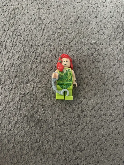 LEGO DC Poison Ivy sh0010 Minifigure from 76035 10937 6860