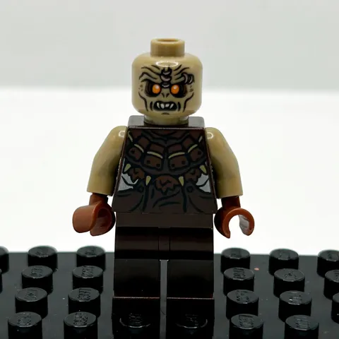 Lego Mordor Orc Bald 79007 79008 9476 10237 The Lord of the Rings Minifigure