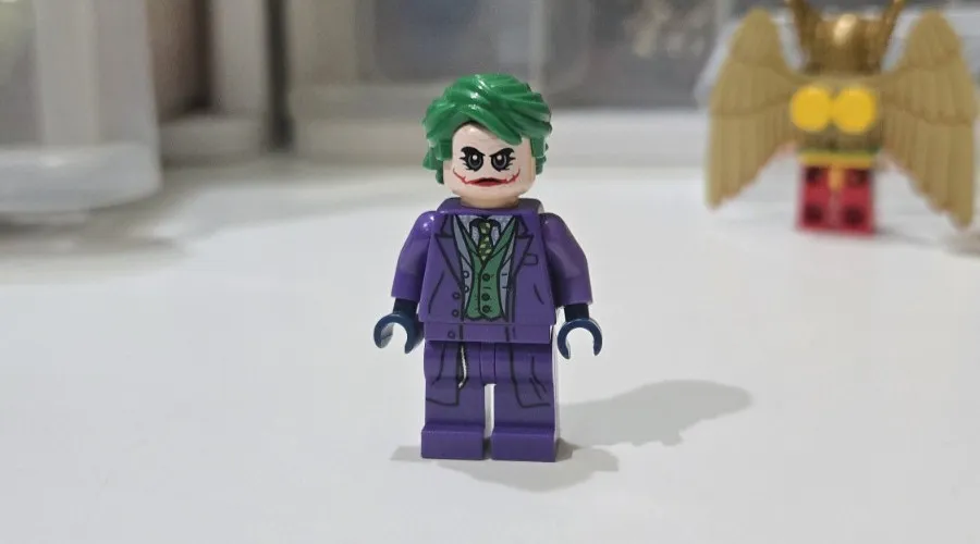 LEGO Super Heroes Minifigure The Joker sh0133 76023