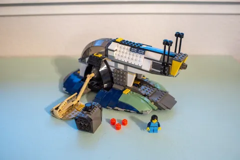 Vintage LEGO Star Wars: Jango Fett's Slave I (7153), No Jango Fett Minifigure