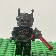 LEGO Collectible Minifigures Series 8 Evil Robot (Set 8833-1) Complete 