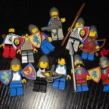 Bulk Classic Castle Knights Minifigure Lot w/ Helmets Shields & Weapons 5+