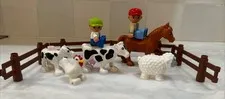 LEGO DUPLO Farm Animal figures.Lot of 7 Chicken Sheep Calf cow horse and fence.