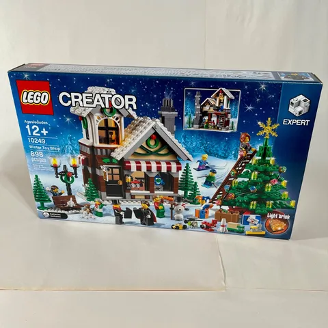 LEGO Seasonal Winter Village 10249 Winter Toy Shop New Sealed Retired