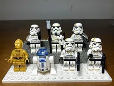 LEGO Star Wars Minifigure Lot of 5 Sandtroopers, + R2-D2, C-3PO
