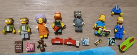 LEGO Simpsons Minifigure & Accessories Lot 