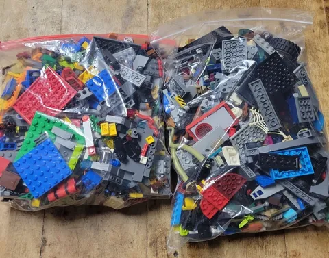 Huge mixed lot of Lego 5lbs Building blocks loose parts & pcs Toy box clean out