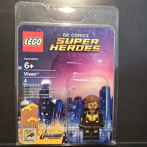 LEGO DC Comics Vixen Minifigure San Diego Comic Con SDCC 2017 