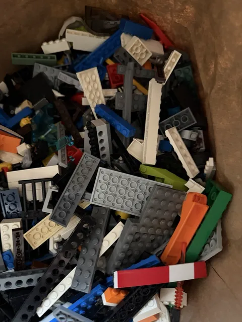 10 Pounds Bulk LEGO LOT of Vintage Bricks, LEGO People Parts & Tires+ Nice Mix!