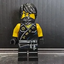 Lego Ninjago Tournament of Elements Cole Minifigure from Set 70753 - AUTHENTIC!