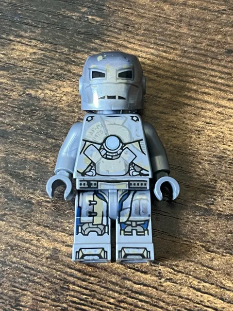 Lego Iron Man Minifigure Mark 1 Armor Marvel Super Heroes sh0565 Transclear Head