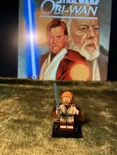 1x MINI STAR WARS OBI WAN KENOBI YEDI KNIGHT on Genuine Lego Base