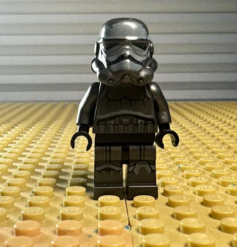LEGO Star Wars Imperial Shadowtrooper Stormtrooper Minifigure (Crack on arm)