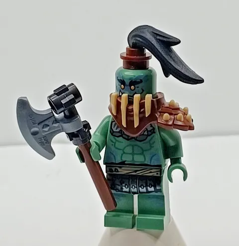 Lego Moe 71720 Master of the Mountain Ninjago Minifigure with accessories