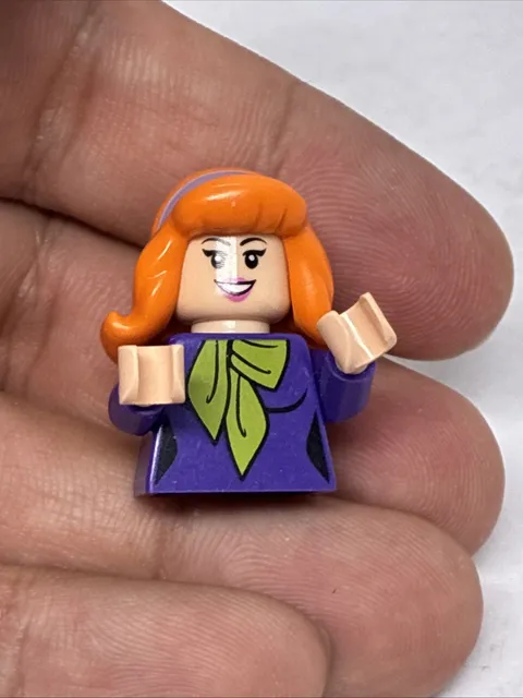LEGO scooby-doo DAPHNE Blake Minifigure 75903 Parts Lot Hair Face Torso