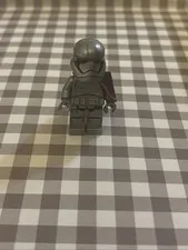 LEGO Star Wars Captain Phasma Minifigure Silver Armor w/ Cape