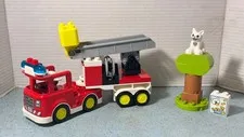 2022 LEGO DUPLO SET# 10969-FIRE TRUCK w/LIGHTS & SIREN 1FIG 1CAT NO BOX/INSTRUCT