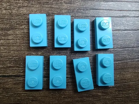 LEGO Lot of 8 Medium Azure 1x2 Friends Plate Pieces