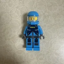 Lego Alien Conquest ALIEN DEFENSE UNIT SOLDIER 4 Minifigure ac009