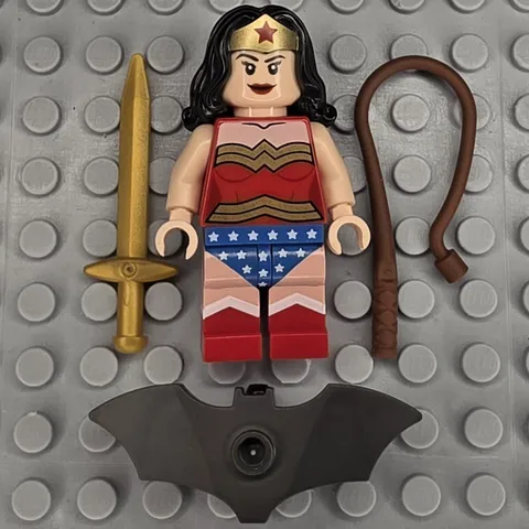 Lego DC Super Heroes Minifigure SH0004 Wonder Woman