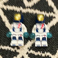 LEGO Minifigure Lot of 2 White Space Suit Astronaut Figures - Plastic
