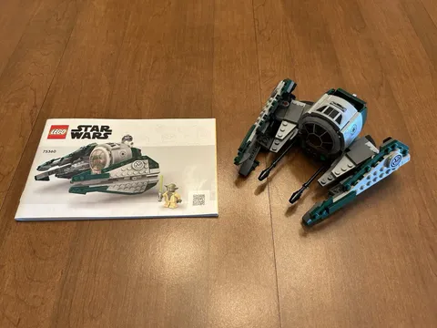 Lego Star Wars 75360 Yoda's Jedi Starfighter ship/inst only. Pratically new