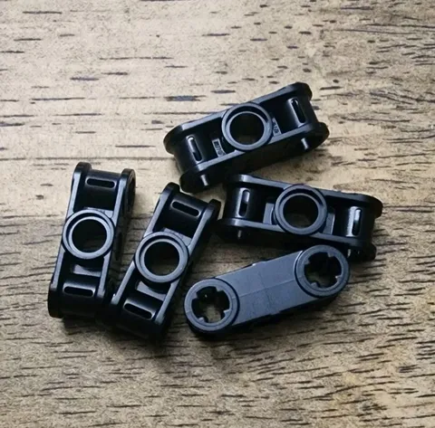 LEGO Black Technic Axle Pin Connector Perpendicular 3L. QTY 5. 32184