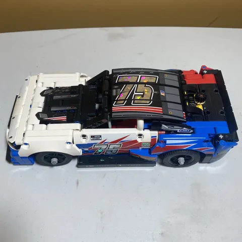 Lego Technic 42153 NASCAR Next Gen Chevrolet Camaro ZL1 Assembled Used 