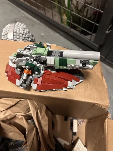 LEGO Star Wars Slave I Boba Fett Ship Partial Build 95% Complete