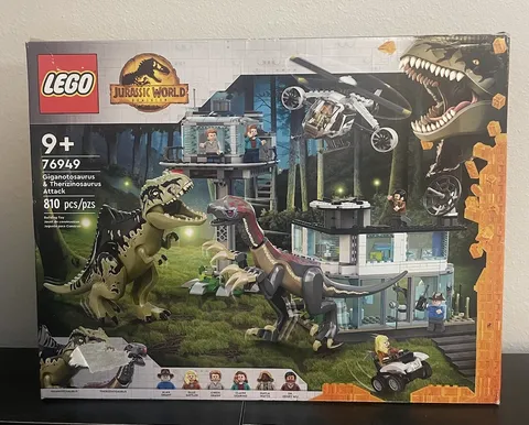 LEGO Jurassic World: Giganotosaurus & Therizinosaurus Attack (76949)