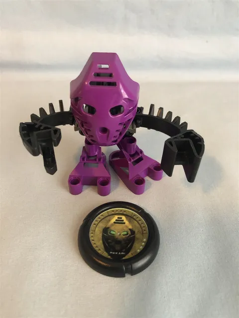 LEGO set 1389 Onepu Tohunga VINTAGE BIONICLE 100% complete