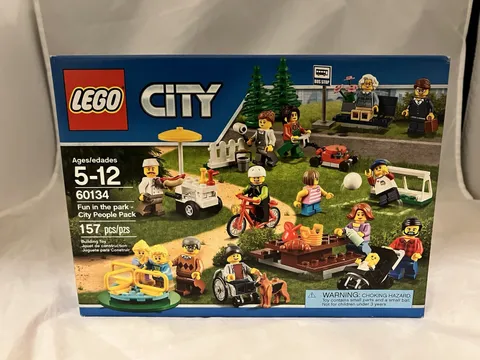 Brand New Sealed LEGO City 60134 Fun in the Park - City People Pack 157pcs