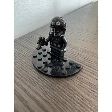 LEGO Star Wars TIE Pilot Minifigure Blaster Black Silver Flight Suit Trooper