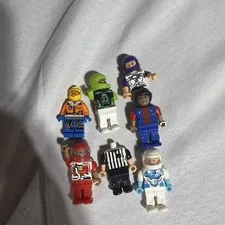 LEGO Minifigures Random Lot of 7