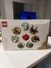 LEGO 4002024 Employee Holiday  Exclusive - LEGO Factories National Animals set