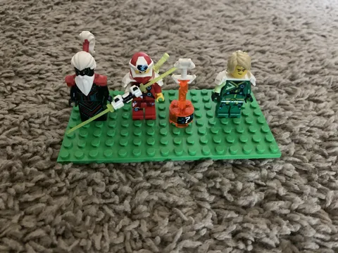 Ninjago prime Empire Unagami Dragon Minifigures: Kai, Lloyd, Unagami