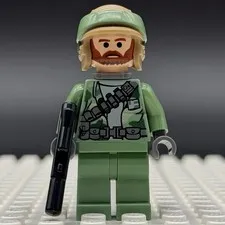 Lego Endor Rebel Commando Minifigure Beard Star Wars 8038 sw0240 Complete