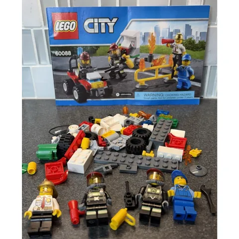 LEGO City Fire Starter Set 60088 Firefighters 4 Minifigures Building Toy Manual