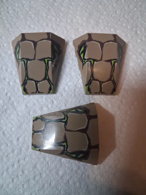 N-1 Lego Lot 3 Dark Tan Triple Wedge 4 x 4 47753pb028 Ninjago 9450 9446