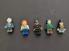 LEGO DC  Minifigure Lot: Batgirl, Penguin, Capt Stacey, Lex Corp, Lois Lane