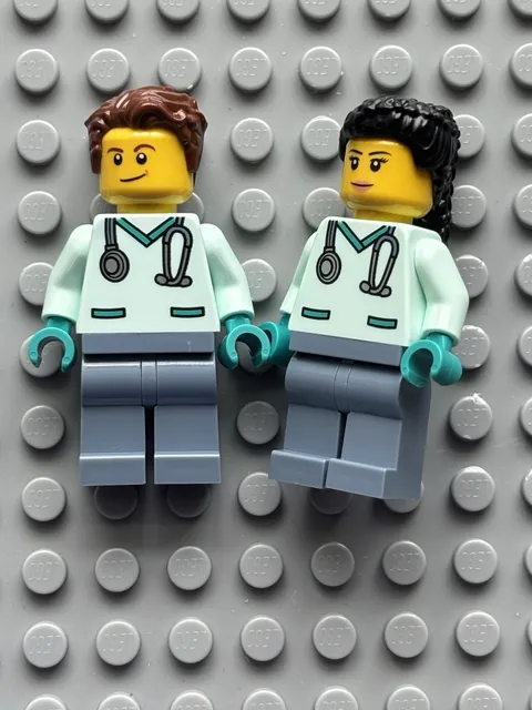 Lego City Minifigure Wildlife Rescue Veterinarian cty1297 cty1304 Doctor Nurse
