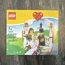LEGO Wedding Favor Set 2018 40197 Limited Edition Retired 132 pcs Ages 7+