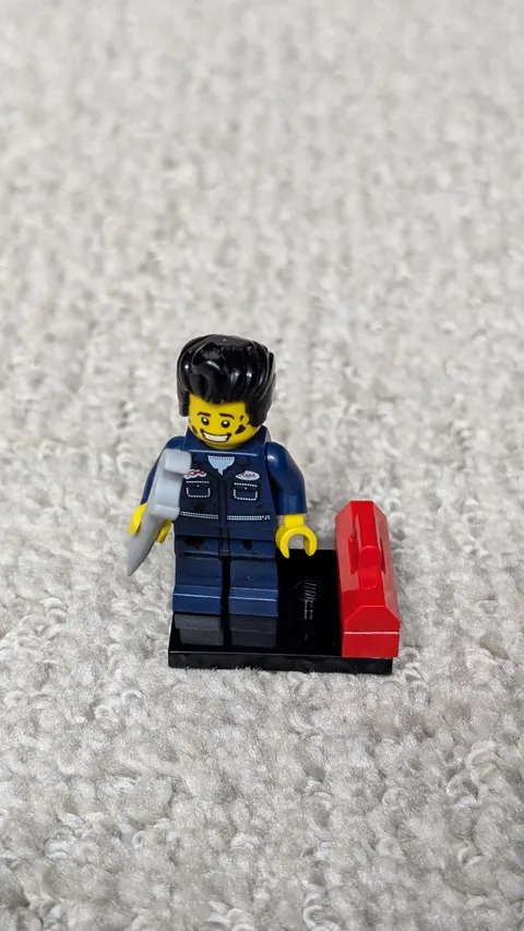 Lego Mechanic Minifigure Collectible Series 6 Complete 8827 CMF