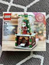 LEGO Limited Edition 40223 | Santa Snowglobe | 215 Pieces | Ages 7+